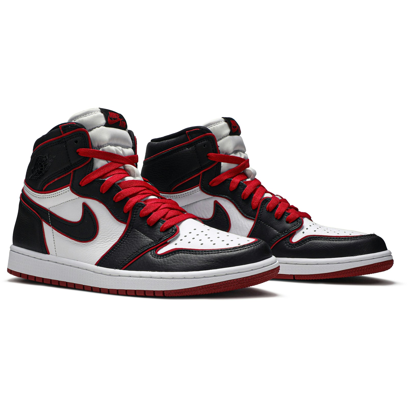 Air Jordan 1 Retro High OG 'Bloodline' 555088-062