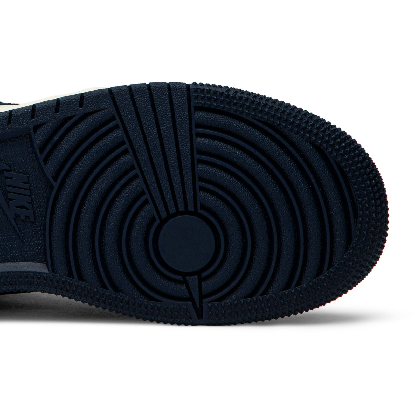 Air Jordan 1 Retro High OG 'Obsidian' 575441-140