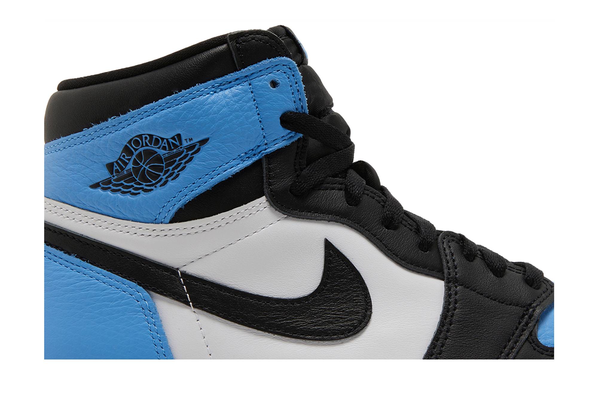 Air Jordan 1 Retro High OG ‘UNC Toe’ DZ5485-400