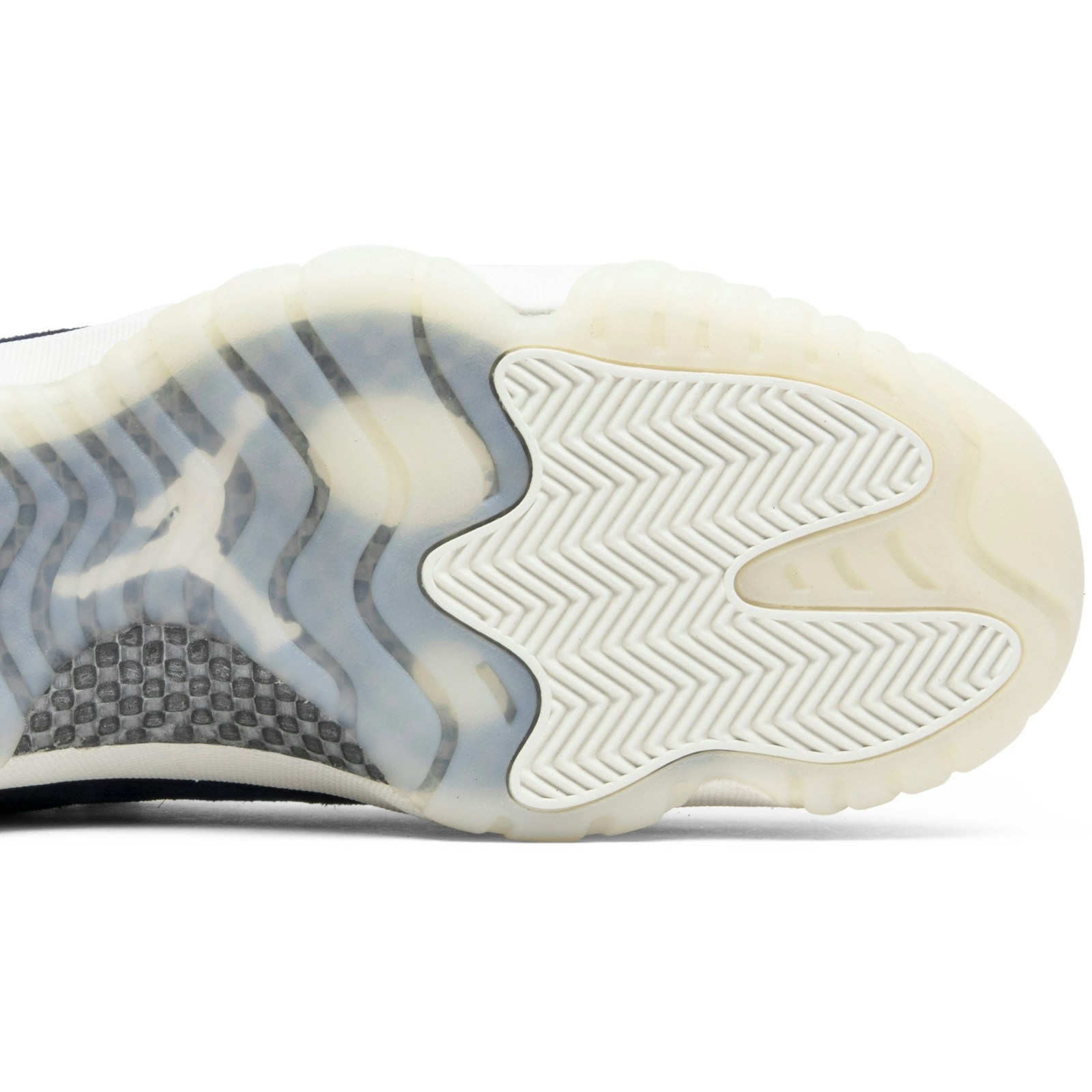 Air Jordan 11 Retro Low 'RE2PECT' AV2187-441