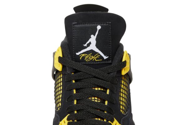 Air Jordan 4 Retro 'Thunder' 2023 DH6927-017