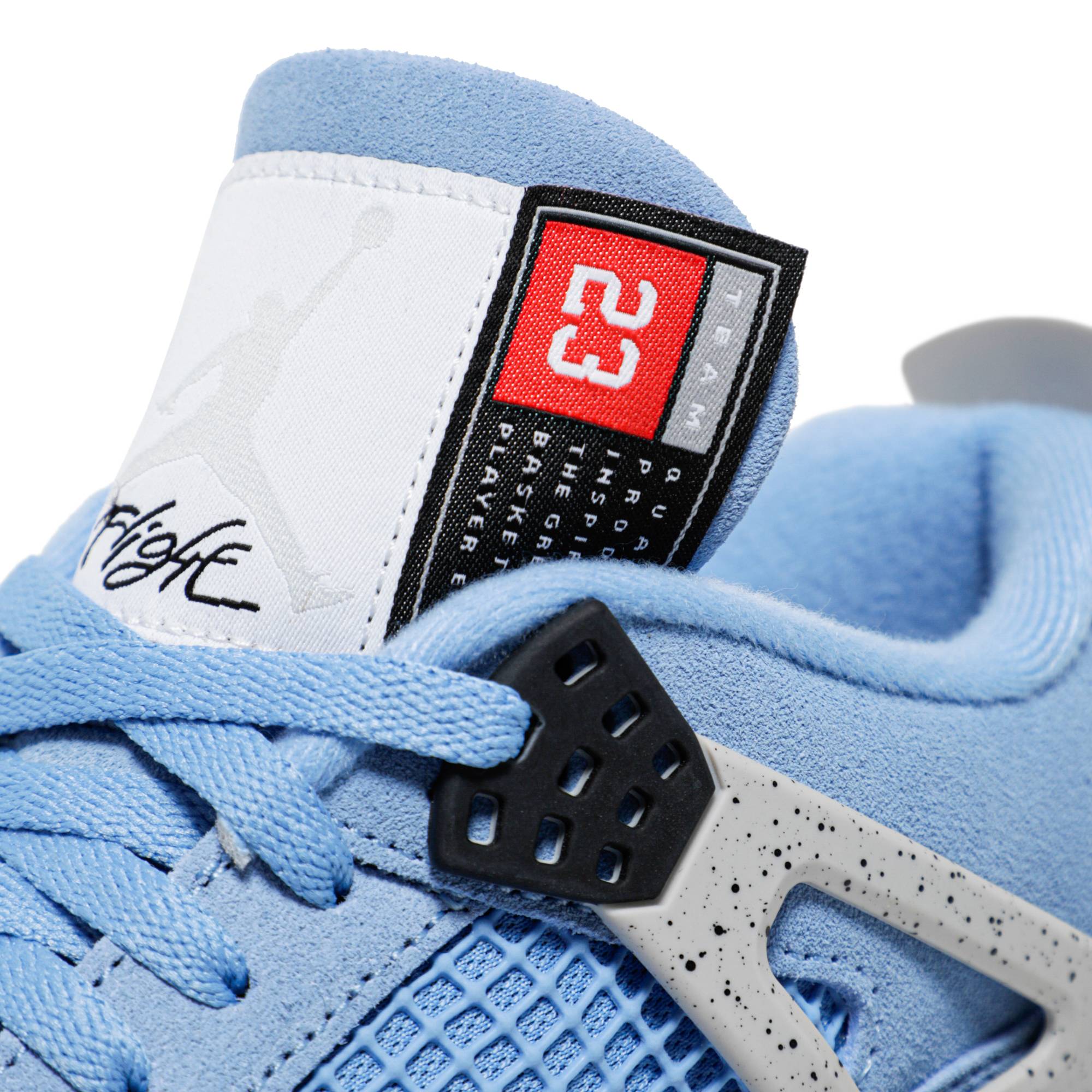 Air Jordan 4 Retro 'University Blue' CT8527-400