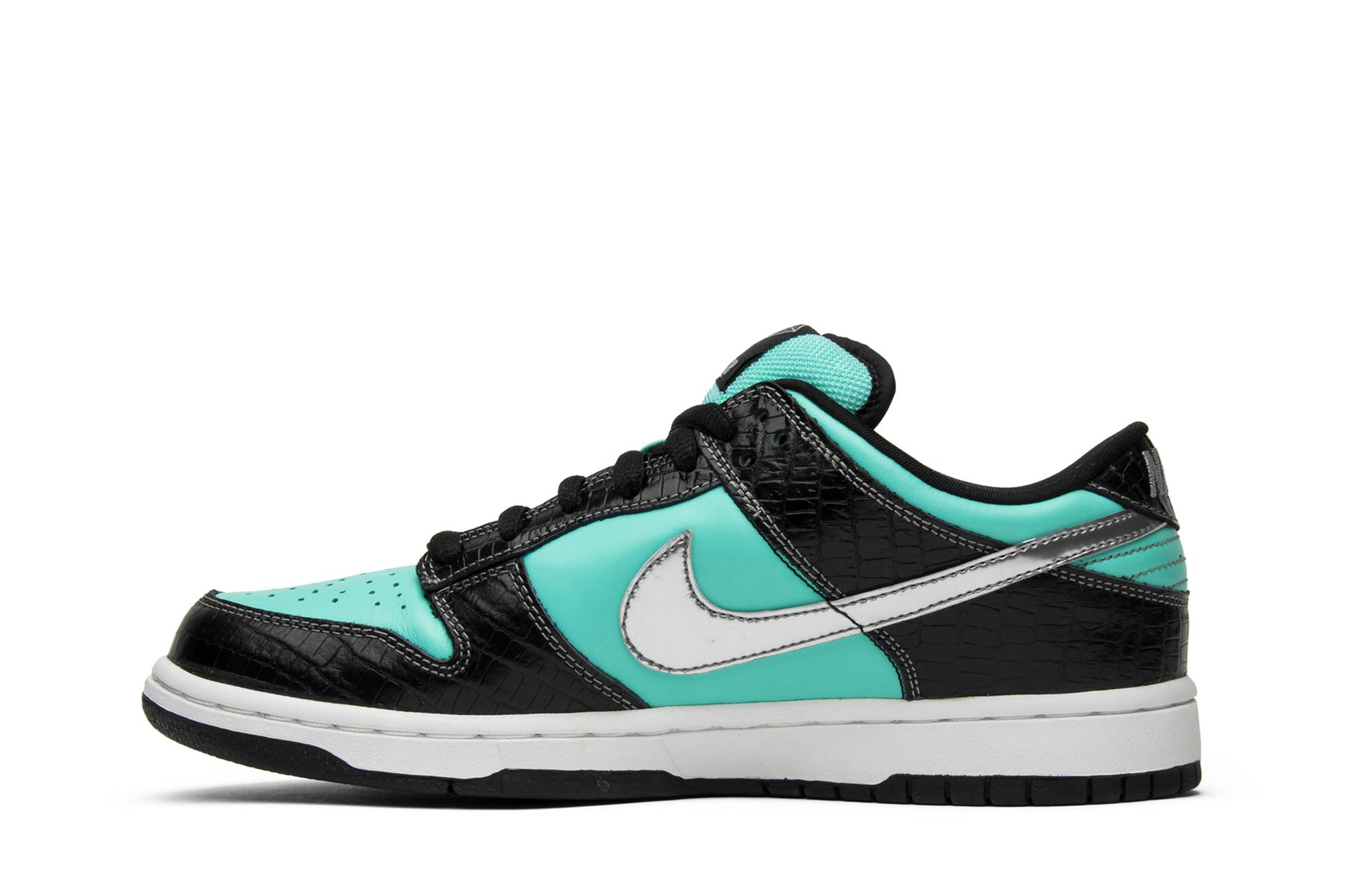 Diamond Supply Co. x Nike SB Dunk Low Pro 'Tiffany' 304292-402