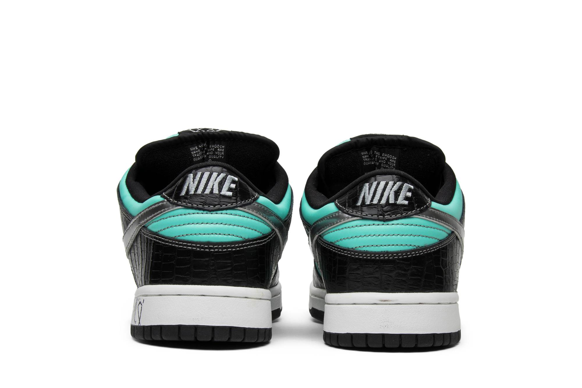 Diamond Supply Co. x Nike SB Dunk Low Pro 'Tiffany' 304292-402