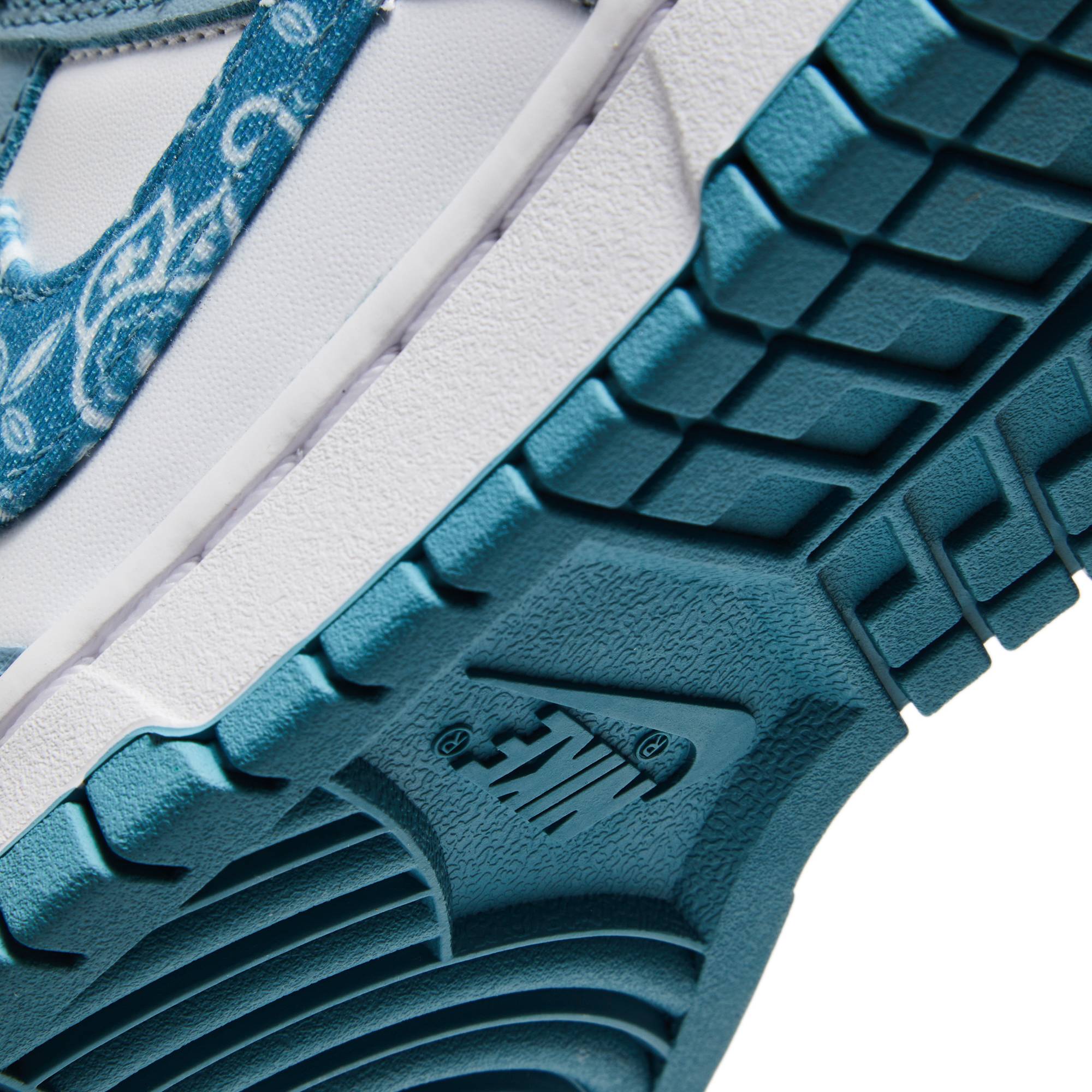 Nike Dunk Low 'Blue Paisley' DH4401-101 