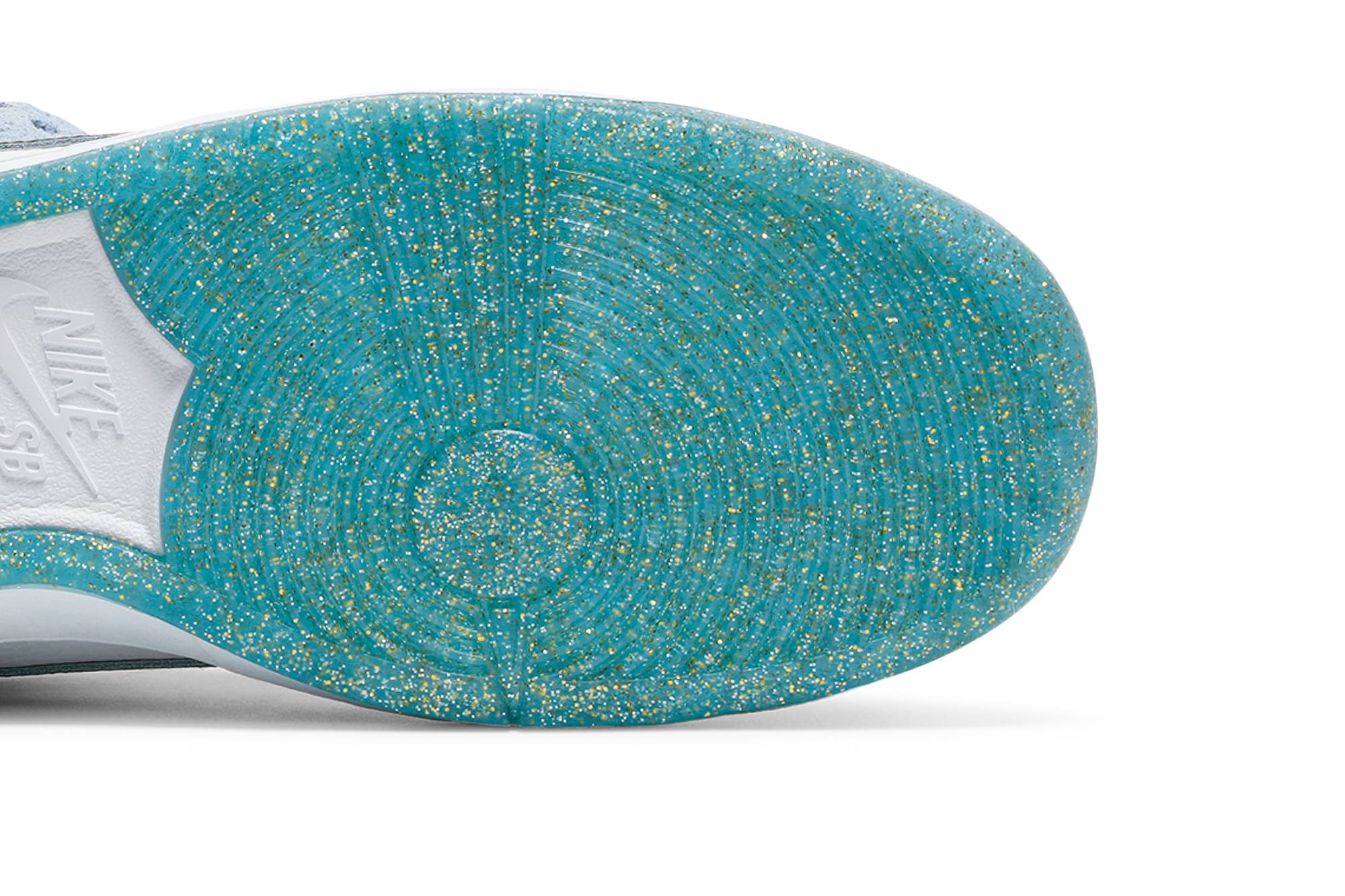 Nike SB Dunk Low x Sean Cliver 'Holiday Special' DC9936-100