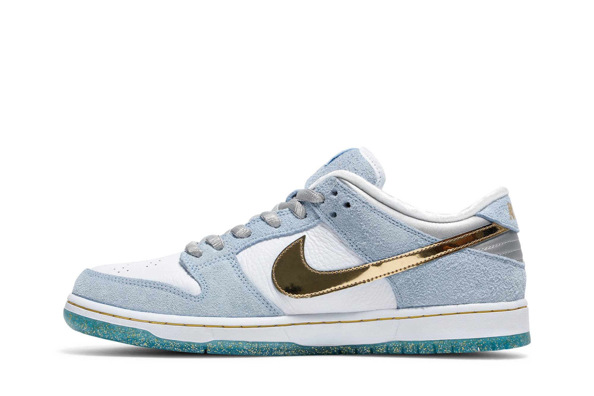 Nike SB Dunk Low x Sean Cliver 'Holiday Special' DC9936-100