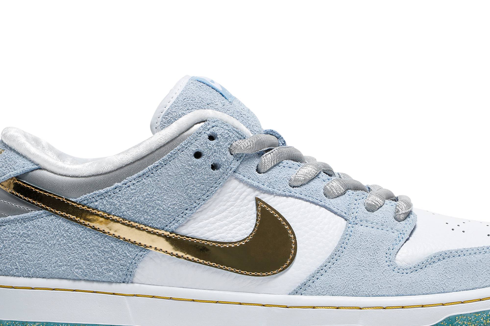 Nike SB Dunk Low x Sean Cliver ‘Holiday Special’ DC9936-100