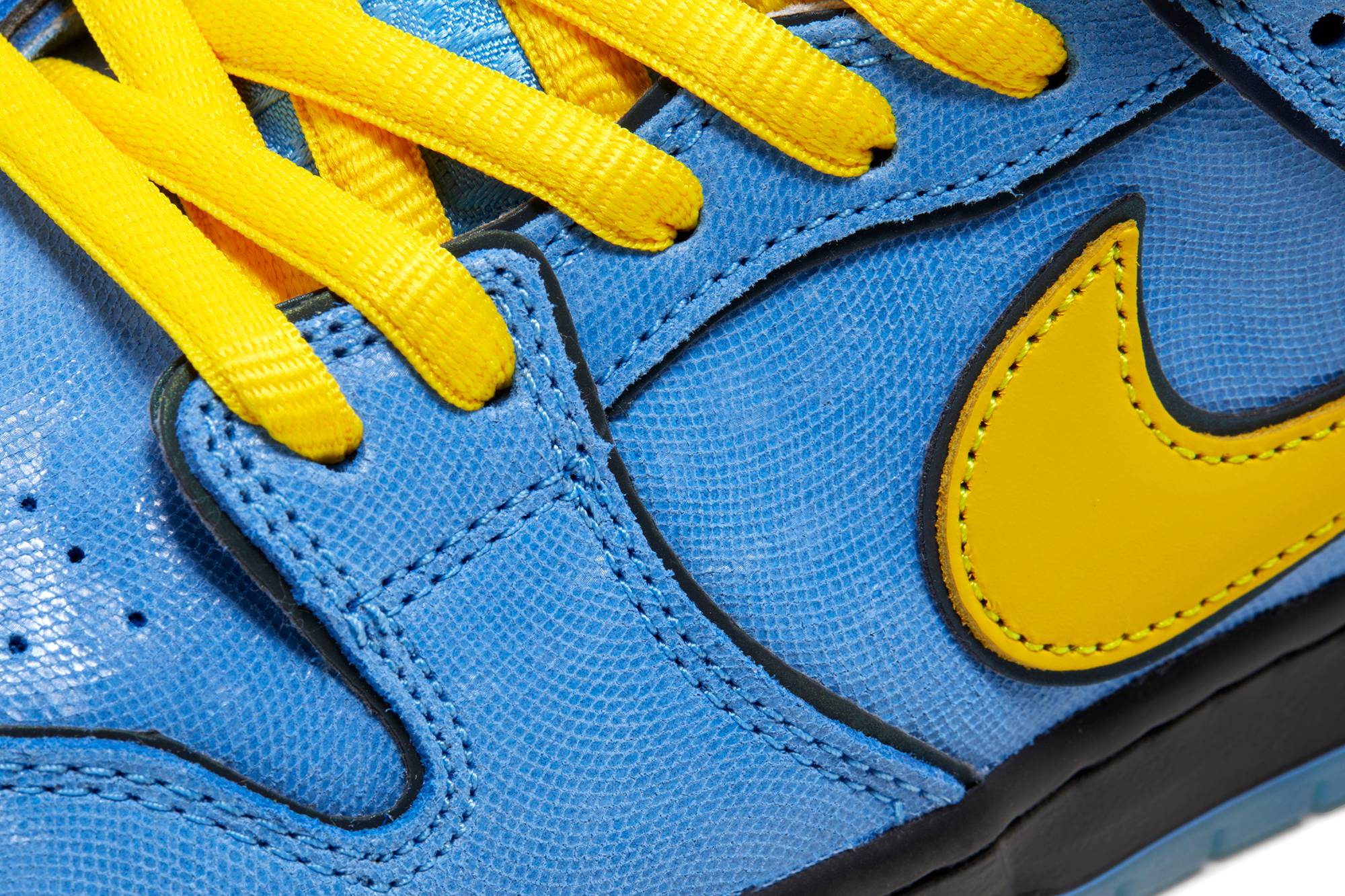 The Powerpuff Girls x Nike Dunk Low Pro SB QS 'Bubbles' FZ8320-400