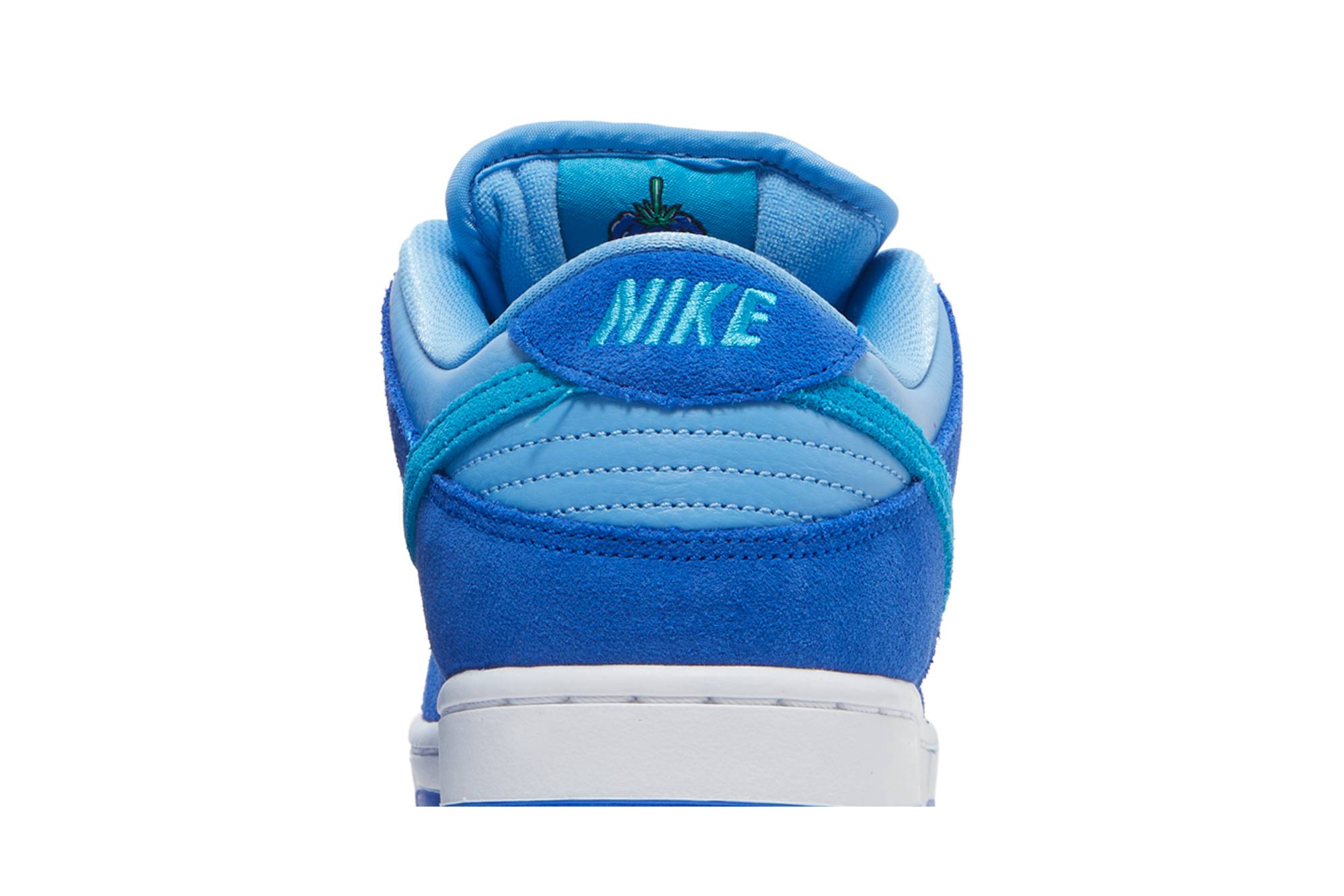 Nike SB Dunk Low 'Blue Raspberry' DM0807-400