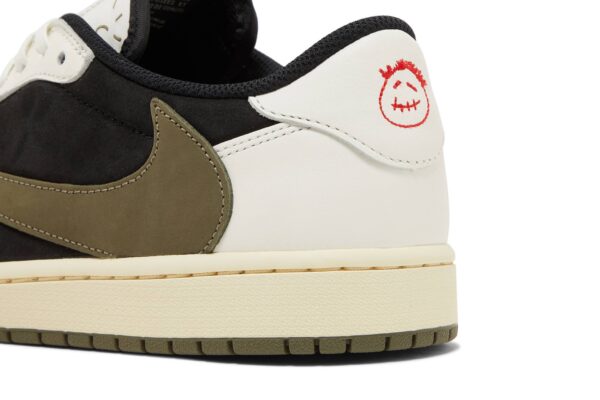 Travis Scott x Air Jordan 1 Low OG 'Olive' DZ4137-106