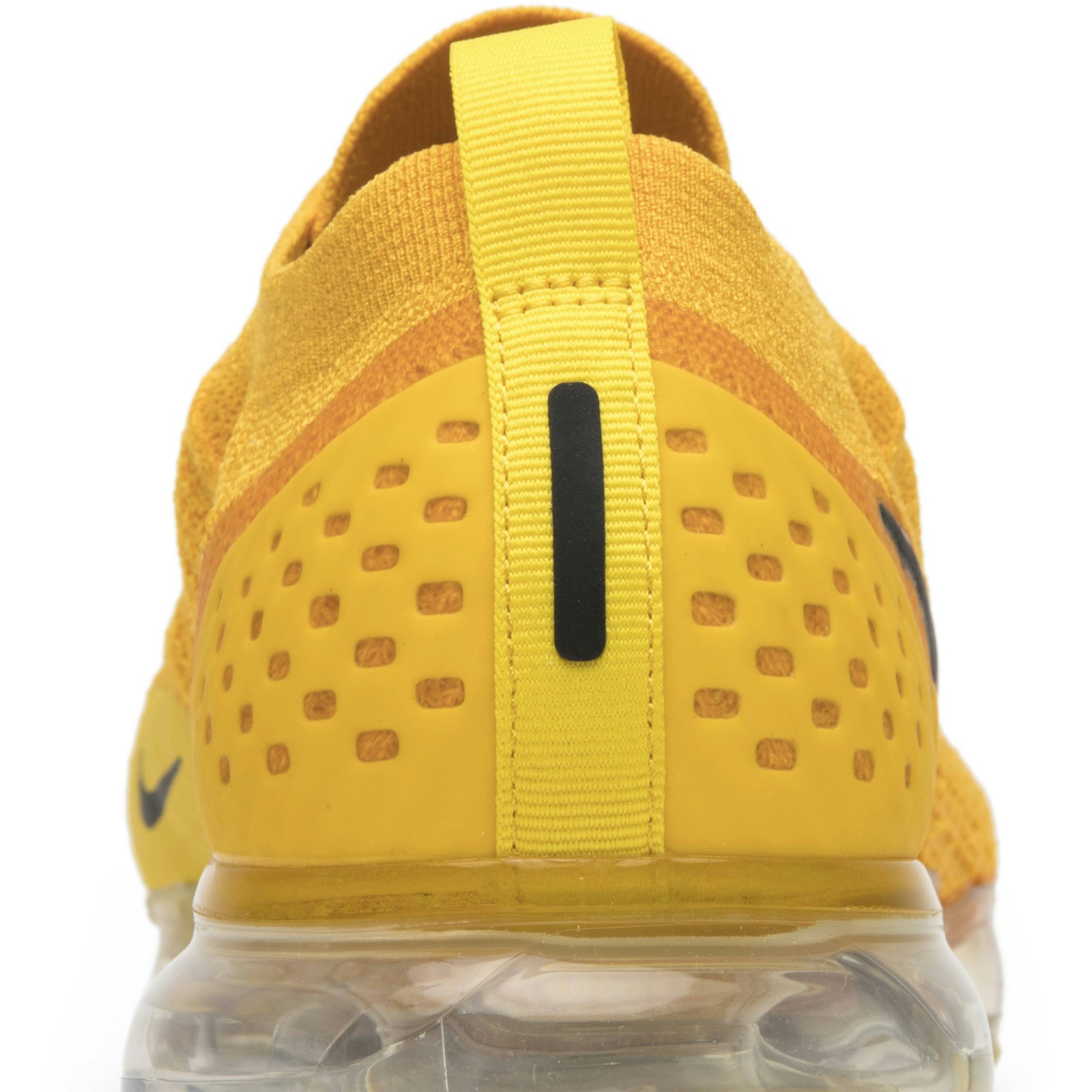 Nike Air VaporMax Moc 2 University Gold AJ6599-700
